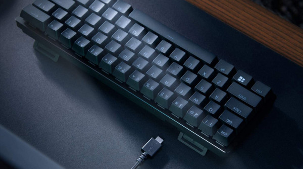 https://www.desk.rs/images/products/big/287413.jpg